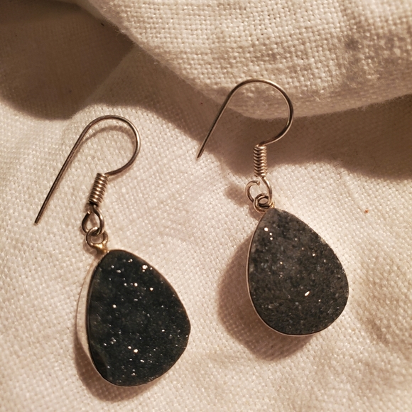 Modern Teardrop Silver and Black Druzy Quartz Earrings 925 - Picture 1 of 7